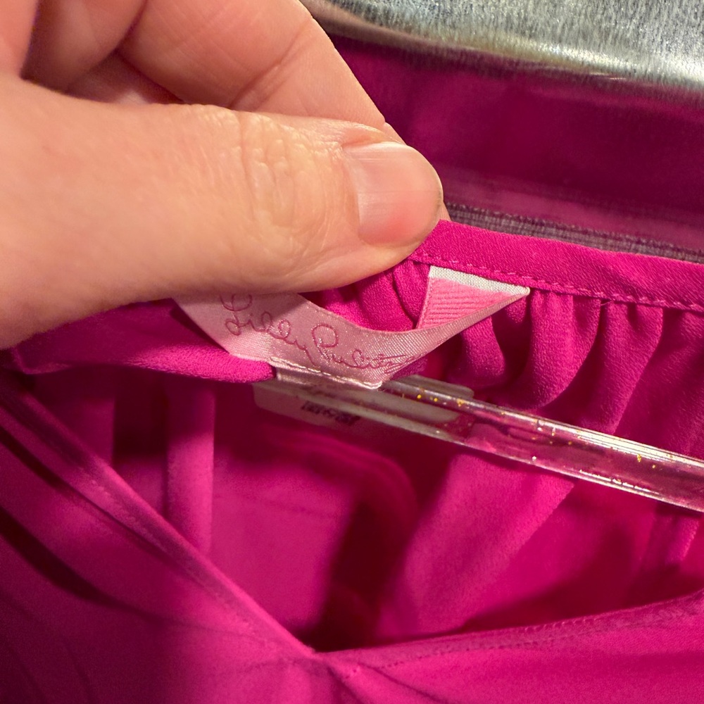 Lily Pulitzer XS hot pink blouse - Picture 2 of 2